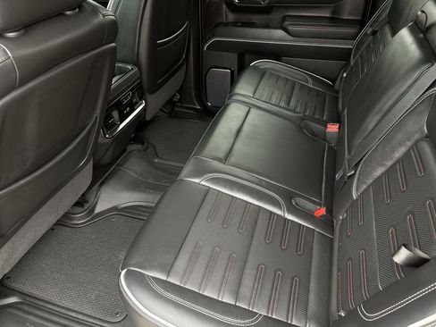 Used 2022 GMC Sierra 1500 AT4X image 26