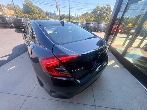 Used 2017 Honda Civic EX-L image 6
