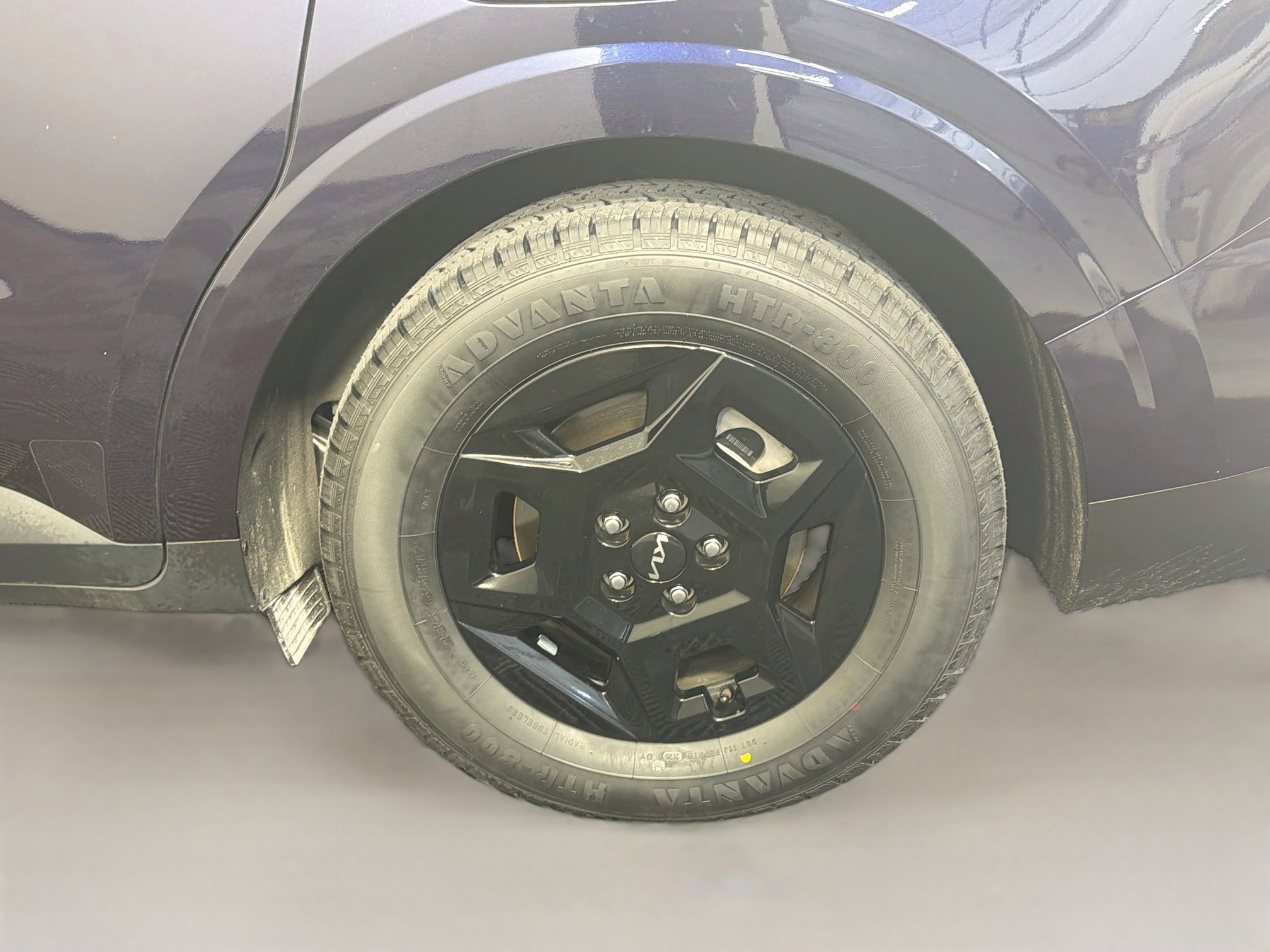 Used 2026 Kia Carnival FWD image 11