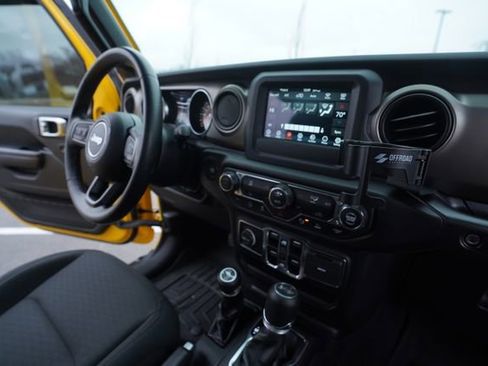 Used 2021 Jeep Wrangler Unlimited Sport S image 32