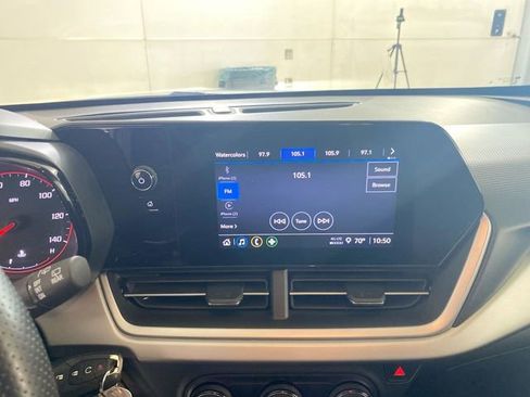 Used 2024 Chevrolet Trax RS w/ Driver Confidence Package FWD image 40