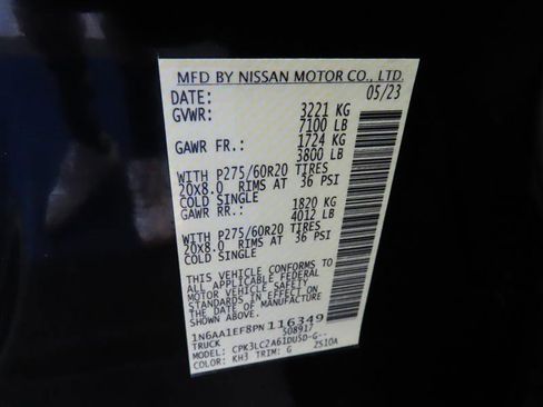 Used 2023 Nissan Titan SV w/ SV Convenience Package image 36