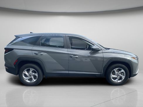 Used 2024 Hyundai Tucson SE AWD/4WD image 6