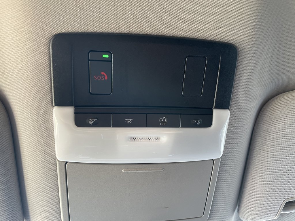 Used 2024 Nissan Pathfinder SV w/ Lighting Package (N92) FWD image 40