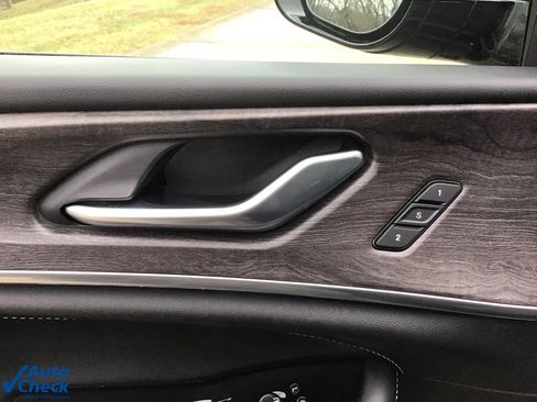 Used 2022 Jeep Grand Cherokee Overland image 28