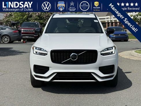 Used 2022 Volvo XC90 T8 R-Design w/ Advanced Package image 2