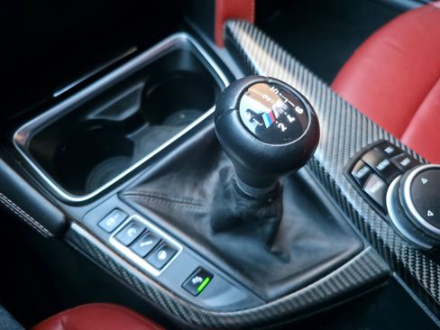 Used 2015 BMW M4 Coupe image 21