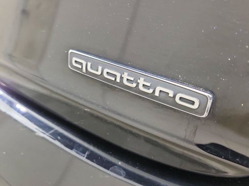 Used 2019 Audi Q8 Premium w/ Convenience Package AWD/4WD image 8