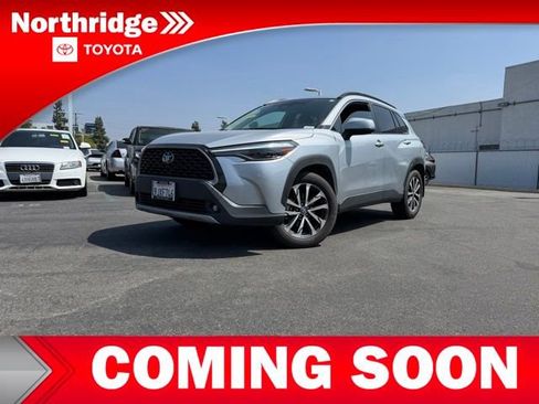 Used 2023 Toyota Corolla Cross XLE w/ Black Badges Package (TMS) FWD image 3