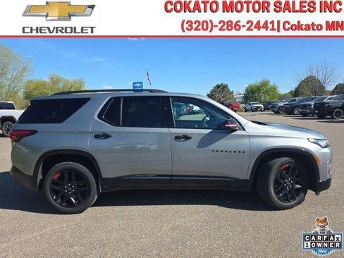 Used 2023 Chevrolet Traverse Premier w/ Redline Edition AWD/4WD image 8