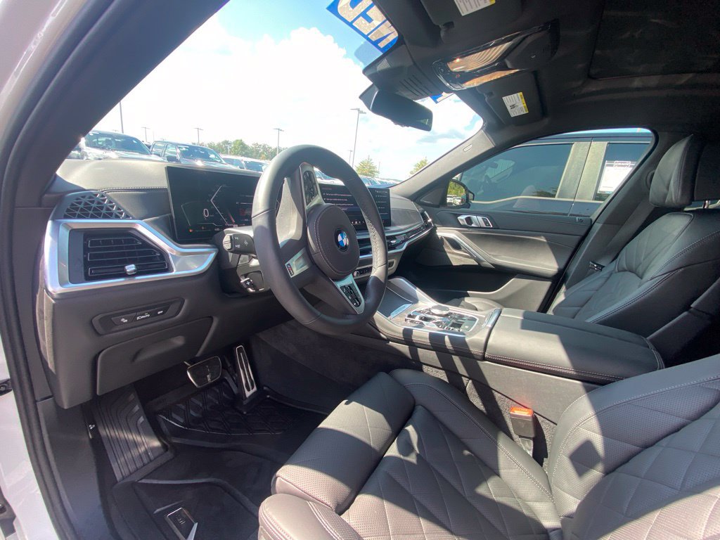 Used 2026 BMW X6 xDrive40i w/ Climate Comfort Package AWD/4WD image 10