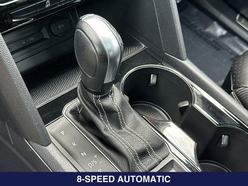 Used 2023 Volkswagen Atlas Cross Sport SE w/ Panoramic Sunroof Package FWD image 21
