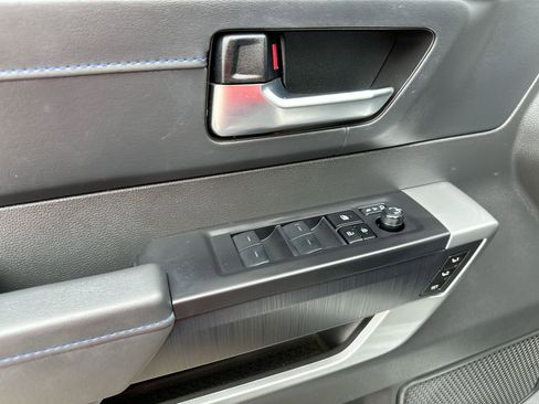 Used 2024 Toyota Sequoia Platinum image 13