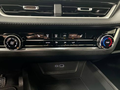 New 2026 Chevrolet Equinox LT image 17