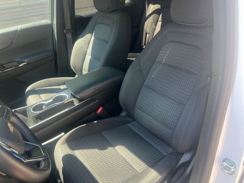 Used 2025 Chevrolet Equinox LT image 31