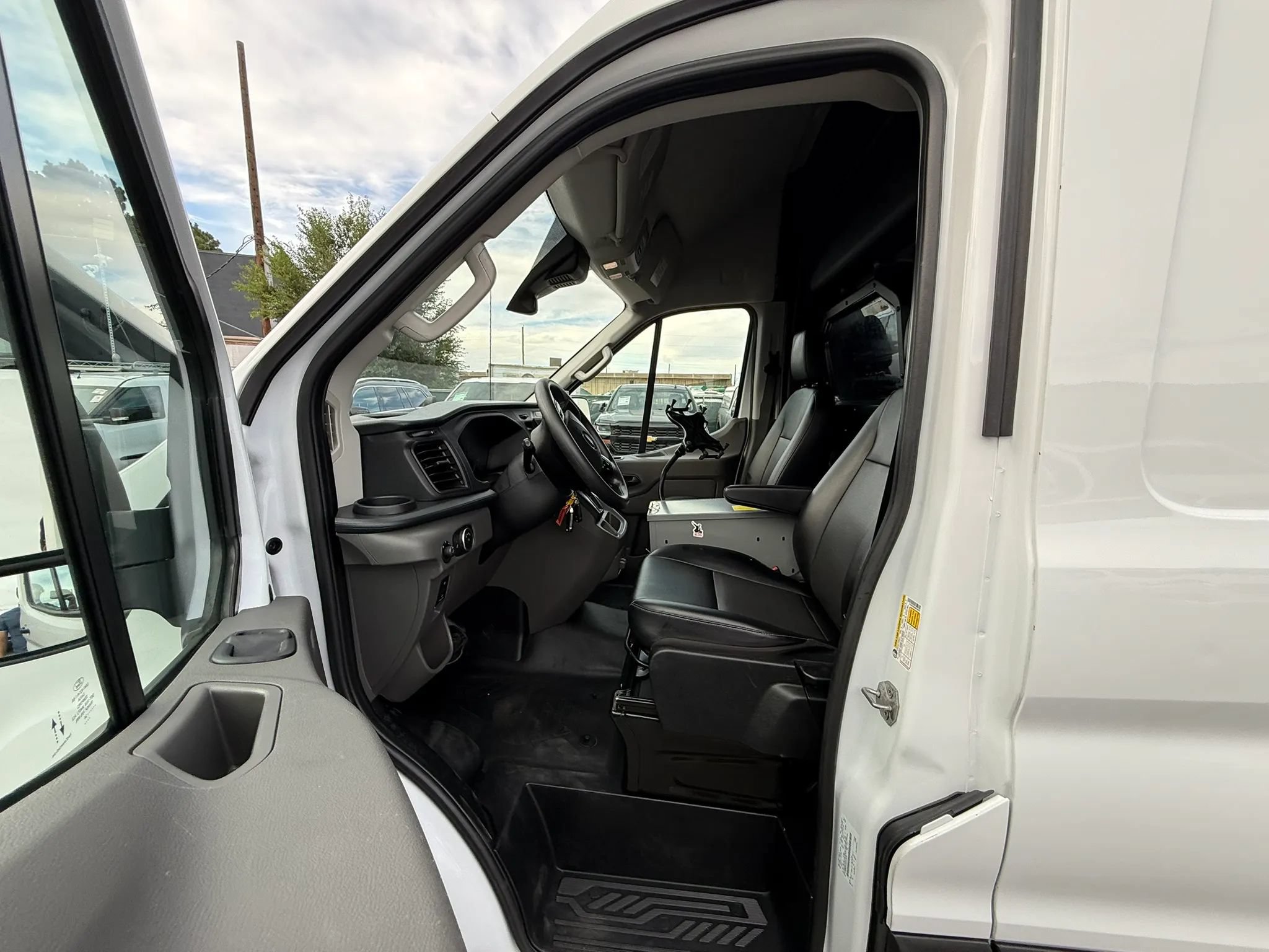 Used 2024 Ford Transit 350 148 High Roof AWD w/ Load Area Protection Package image 11