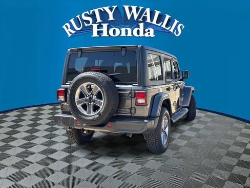 Used 2021 Jeep Wrangler Unlimited Sahara AWD/4WD image 2