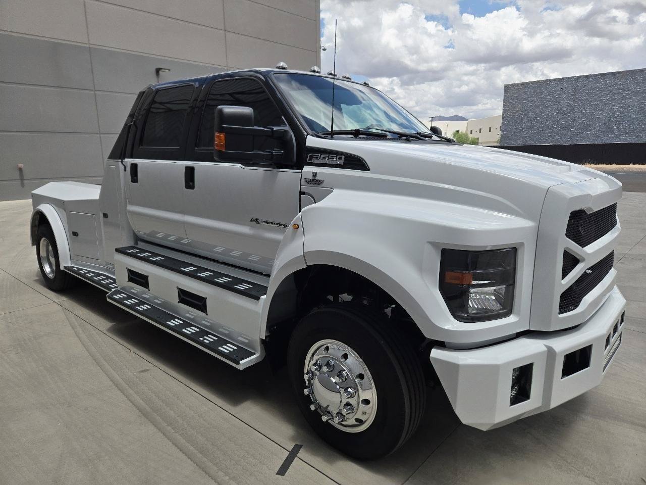 Used 2026 Ford F650 2WD Crew Cab Super Duty image 7