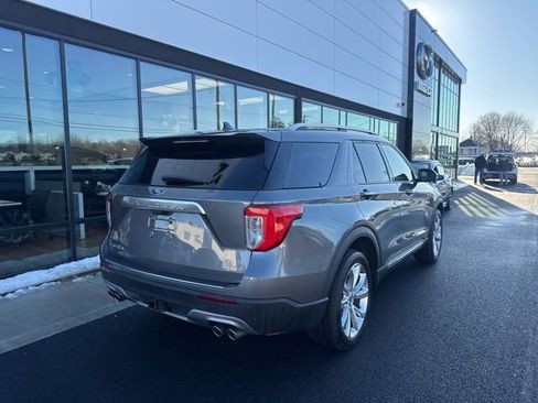 Used 2022 Ford Explorer Platinum w/ Equipment Group 601A image 3