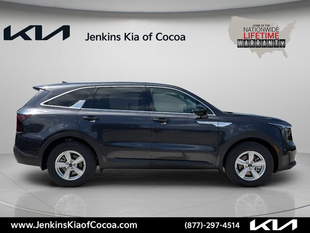 New 2026 Kia Sorento LX FWD image 3