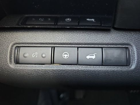 New 2026 Nissan Pathfinder SV AWD/4WD image 10