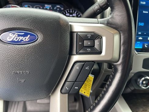 Used 2022 Ford F350 Lariat w/ Black Appearance Package image 18