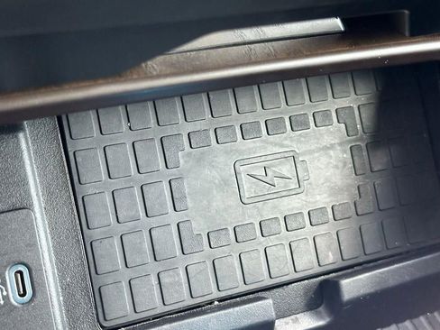 Used 2021 Ford Expedition Max Platinum AWD/4WD image 24