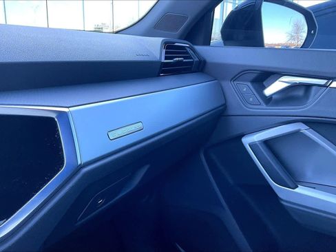 Used 2020 Audi Q3 2.0T Premium w/ Convenience Package image 30