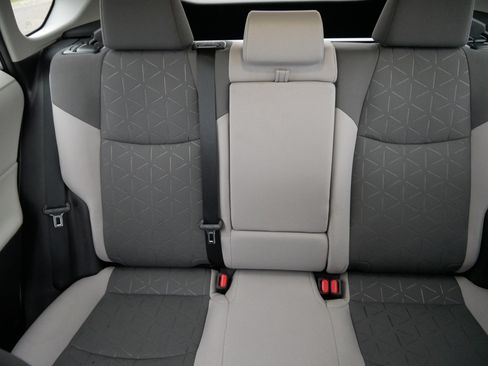 Used 2022 Toyota RAV4 XLE w/ Convenience Package image 13