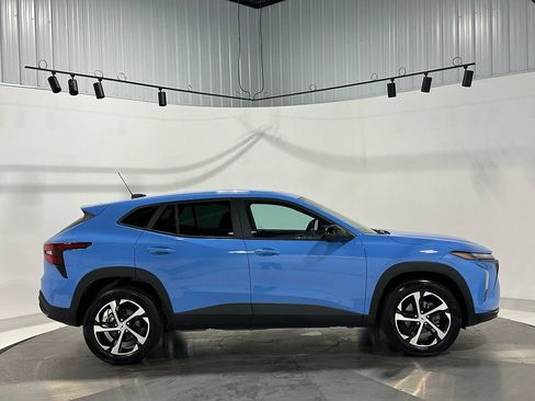 Used 2024 Chevrolet Trax RS w/ Driver Confidence Package FWD image 10
