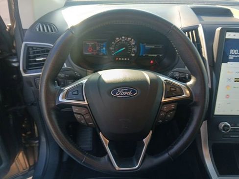 Used 2023 Ford Edge SEL image 11