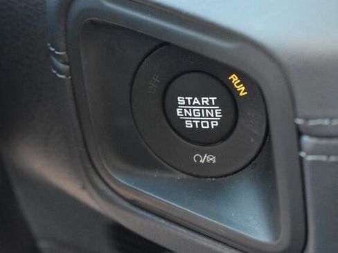 Used 2026 Jeep Wrangler Unlimited Rubicon AWD/4WD image 29