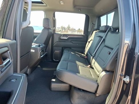 New 2025 GMC Sierra 2500 Denali w/ Denali Reserve Package image 11