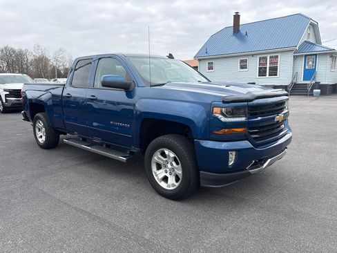 Used 2018 Chevrolet Silverado 1500 LT w/ All Star Edition AWD/4WD image 8