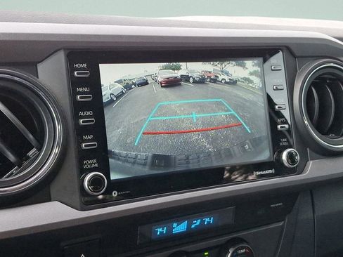 Used 2023 Toyota Tacoma TRD Off-Road w/ Technology Package image 15