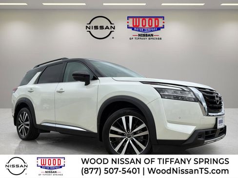 Used 2024 Nissan Pathfinder Platinum AWD/4WD image 1