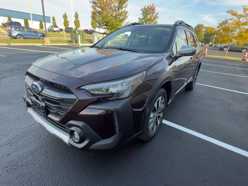 Certified 2025 Subaru Outback Touring XT image 7