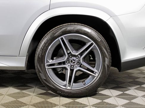 Used 2025 Mercedes-Benz GLS 450 GLS 450 image 35