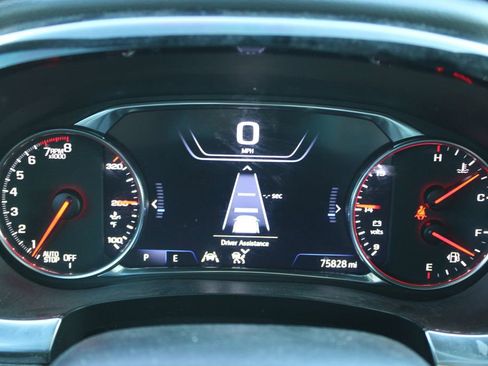 Used 2023 Chevrolet Traverse Premier image 23