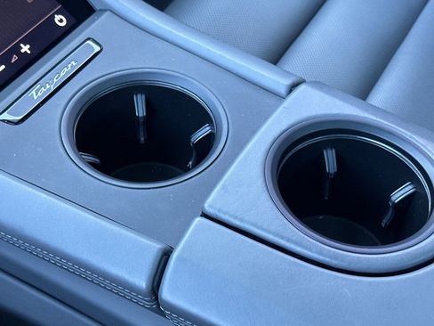 Used 2022 Porsche Taycan Turbo S image 25