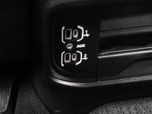 Used 2024 RAM 2500 Laramie w/ Safety Group AWD/4WD image 25
