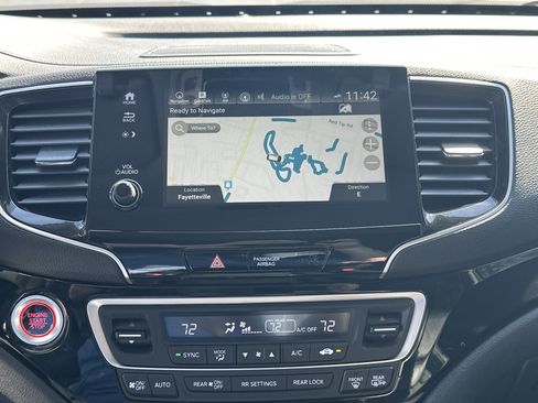 Used 2021 Honda Pilot Elite image 24