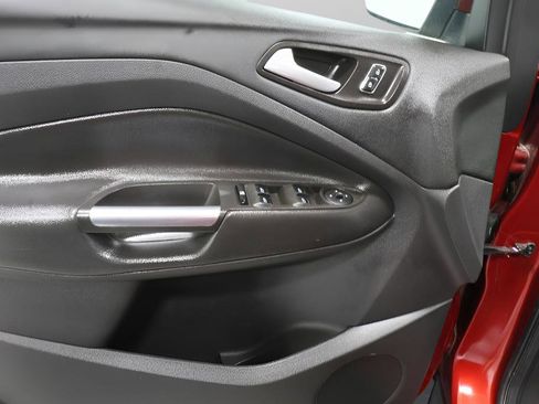Used 2014 Ford Escape SE FWD image 21