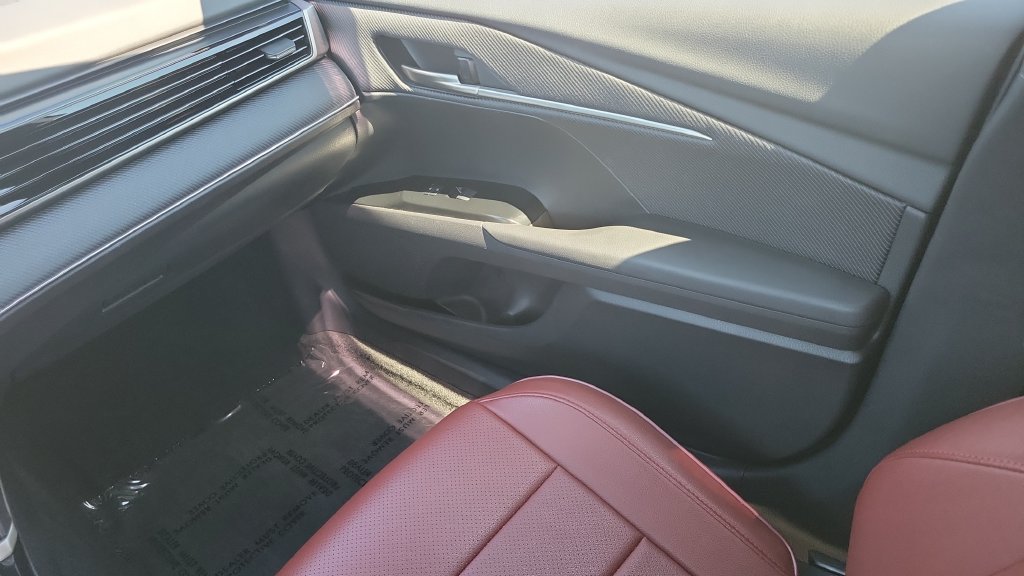 Used 2025 Toyota Camry SE w/ Multimedia Upgrade Package FWD image 14