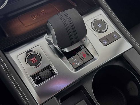 New 2026 Jaguar F-PACE R-Dynamic S image 16