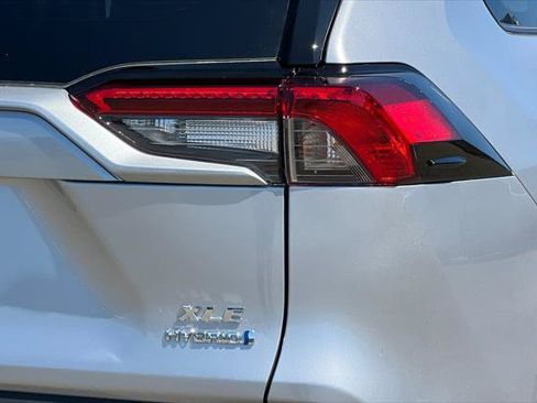 Certified 2024 Toyota RAV4 XLE w/ Convenience Package AWD/4WD image 32