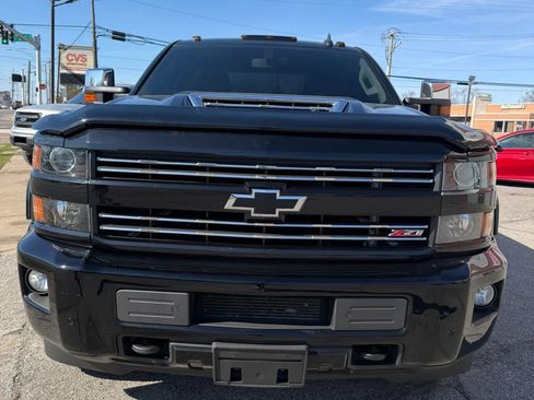 Used 2018 Chevrolet Silverado 2500 LTZ w/ Duramax Plus Package image 4