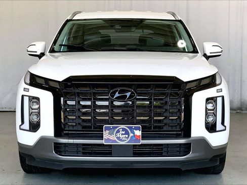 Used 2025 Hyundai Palisade SEL FWD image 2