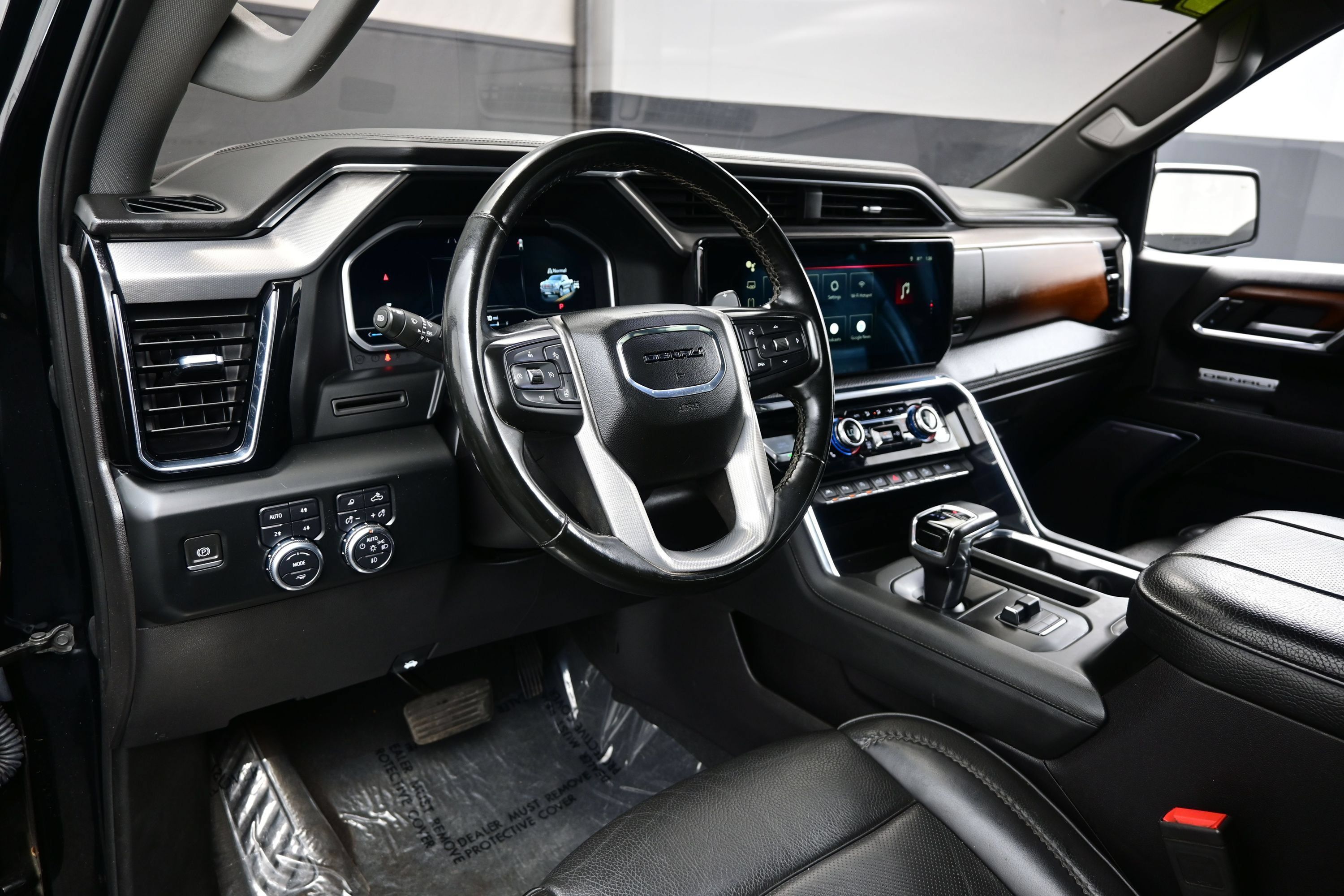 Used 2023 GMC Sierra 1500 Denali AWD/4WD image 14