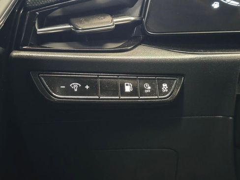 Used 2025 Kia Niro EX w/ EX Cold Weather Package FWD image 25